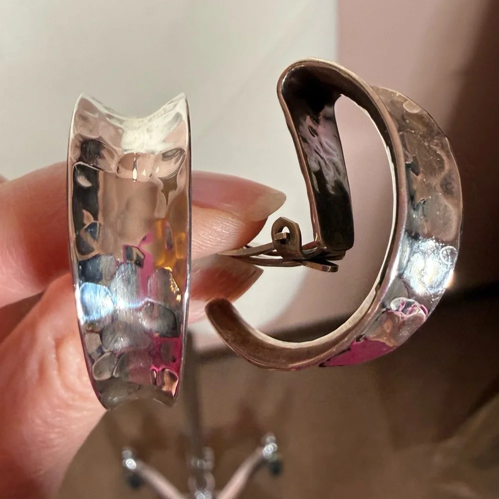 Vintage Sterling silver Hammered Oversized wide Clip Hoop Earrings 1990’s